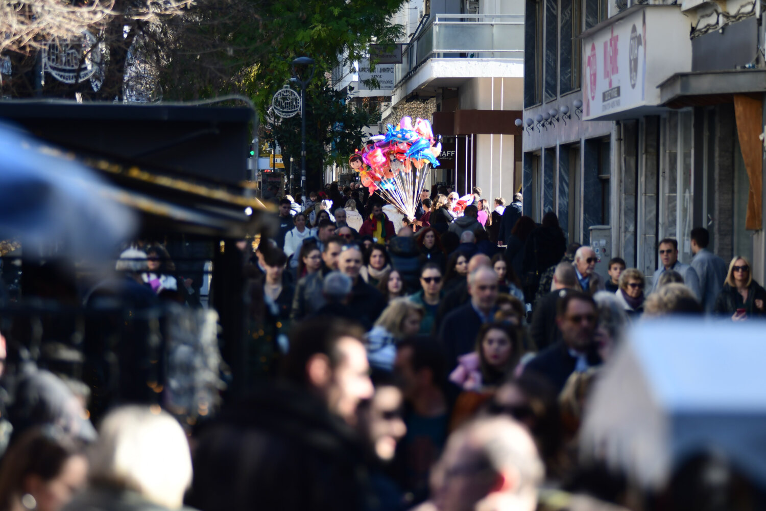 Πώς θα λειτουργήσει από αύριο η αγορά στη Λάρισα – Το ωράριο εμπορικών καταστημάτων