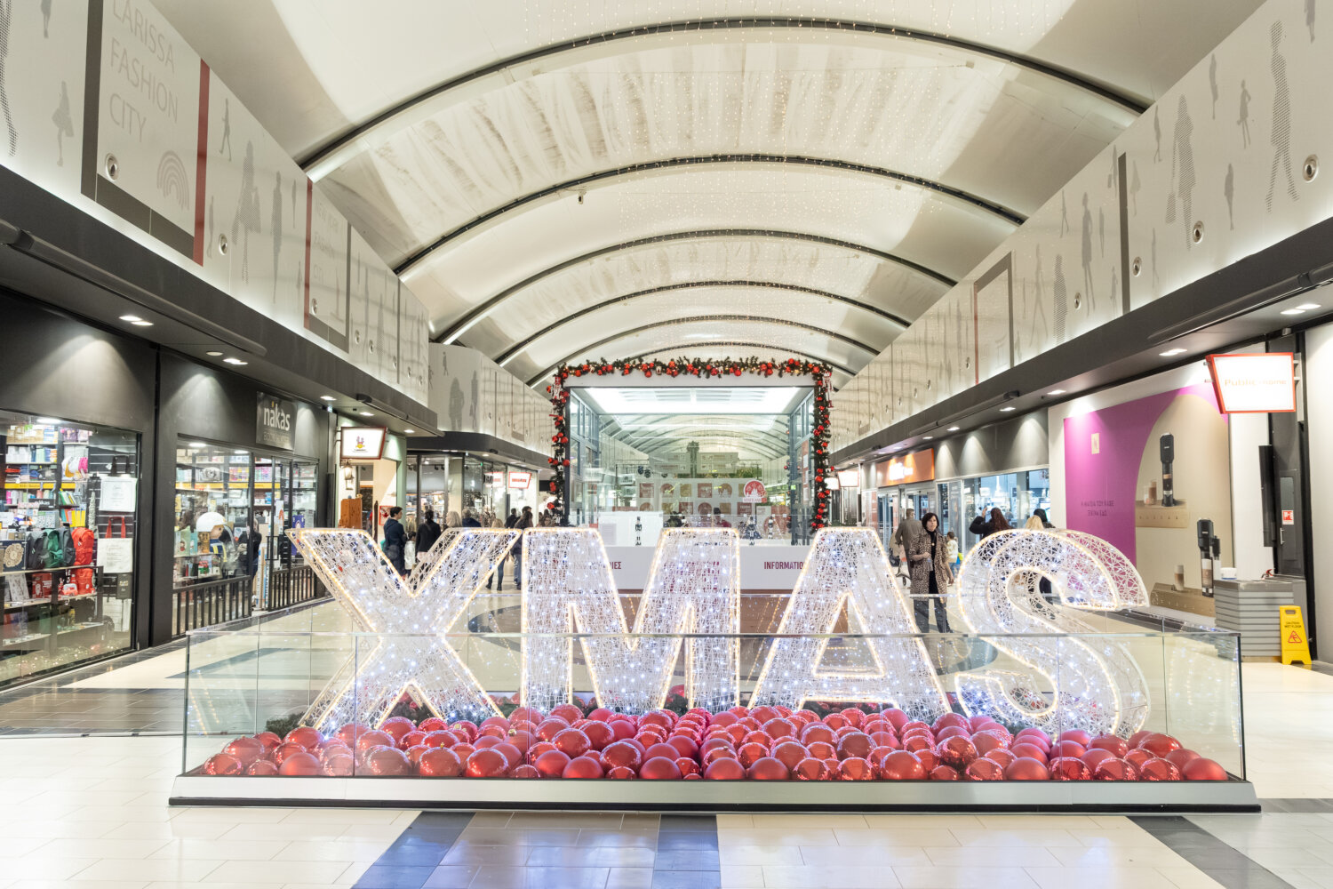 Shopping Guide: Βρες το ιδανικό δώρο για όλη την Οικογένεια στο Fashion City Outlet!