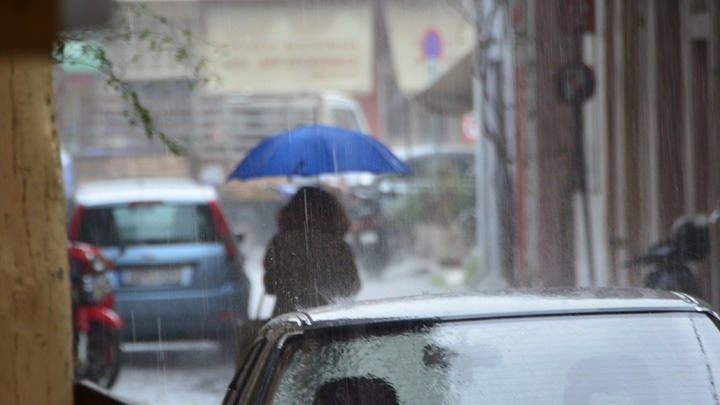 Καιρός: Ισχυρές βροχές και καταιγίδες από τη Δυτική Ελλάδα