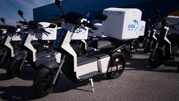 ΕΛΤΑ: Ανανέωση του στόλου με 250 ηλεκτρικά δίκυκλα