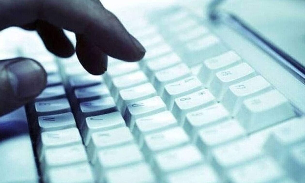 Εισαγγελική έρευνα για ανάρτηση στα social media με απειλές κατά δικαστή που χειρίστηκε την υπόθεση των Τεμπών