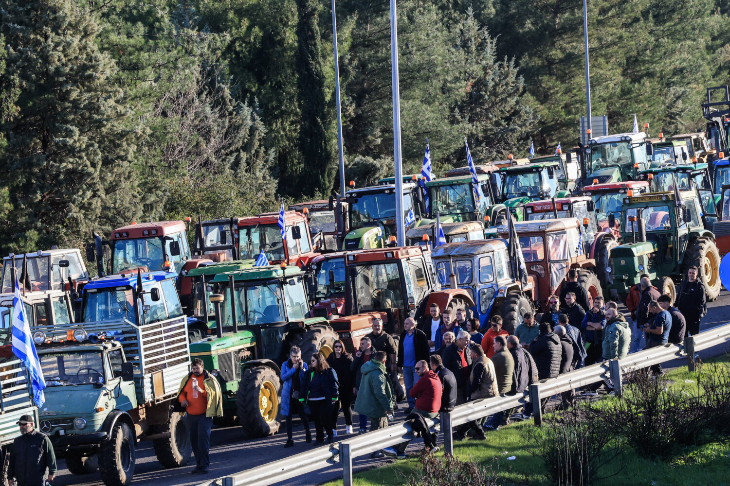 Δημογλίδου για αγρότες: Δεν μπορούμε να επιτρέψουμε να αποκλειστούν λιμάνια και αεροδρόμια της χώρας