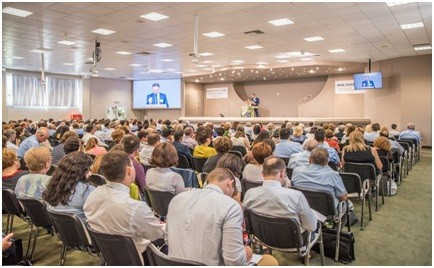 Το ετήσιο συνέδριο των Μαρτύρων του Ιεχωβά  στη Θεσσαλονίκη