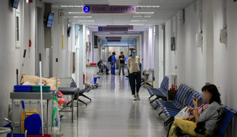 Σοκ στη Θήβα: Σορός ηλικιωμένου σε προχωρημένη σήψη εντοπίστηκε στην ταράτσα του νοσοκομείου