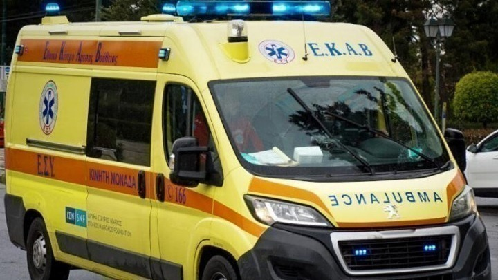 Μυτιλήνη: Στη ΜΕΘ 19χρονος μετά από τροχαίο με αδέσποτα άλογα