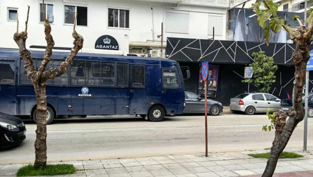 Πάτρα: Συνελήφθησαν για υπόθαλψη εγκληματία οι δύο ιδιοκτήτες του κλαμπ που σημειώθηκε η φονική συμπλοκή