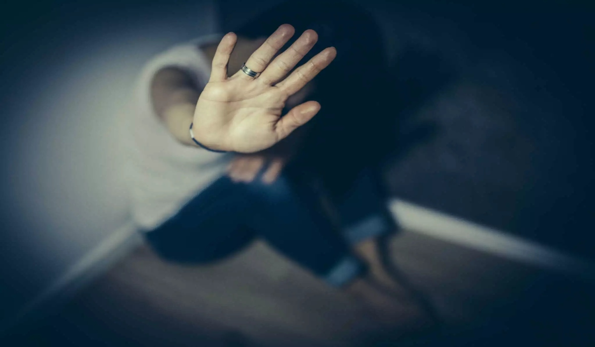 Γυναικοκτονία: Νέα σοκαριστική καταγγελία για το ΑΤ Αγίων Αναργύρων – «Κάτσε λίγο να τις φας»