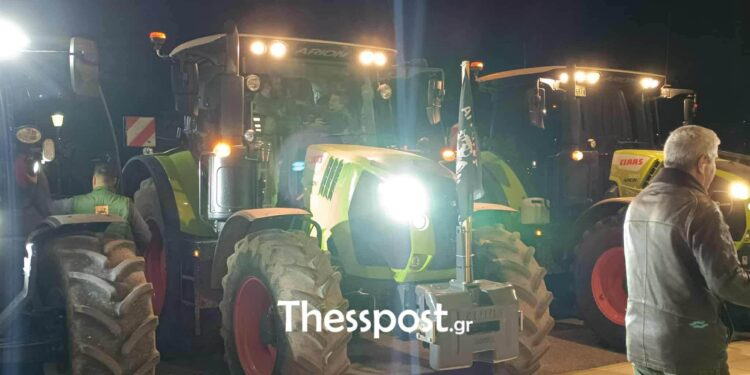 Με τρακτέρ η πανθεσσαλική σύσκεψη στα Φάρσαλα-Συζητάνε για ενιαίο μπλοκ