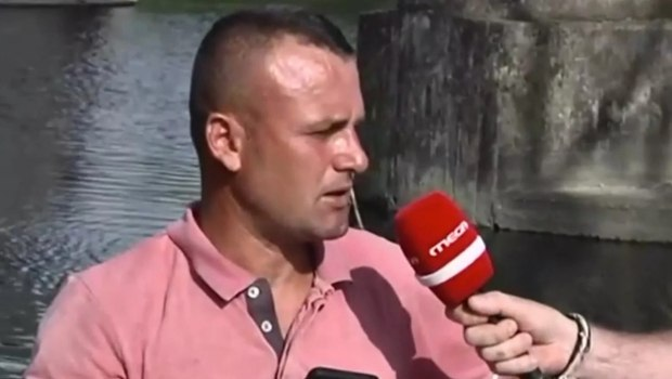 Άρτα: «Θα τα κάνω τατουάζ για να είναι στην καρδιά μου» – Συγκλονίζει ο μετανάστης που ανέσυρε τα παιδιά στον Άραχθο