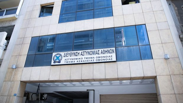 Κρατούμενος απέδρασε από το αστυνομικό τμήμα της Ομόνοιας – Συνελήφθη μετά από λίγη ώρα