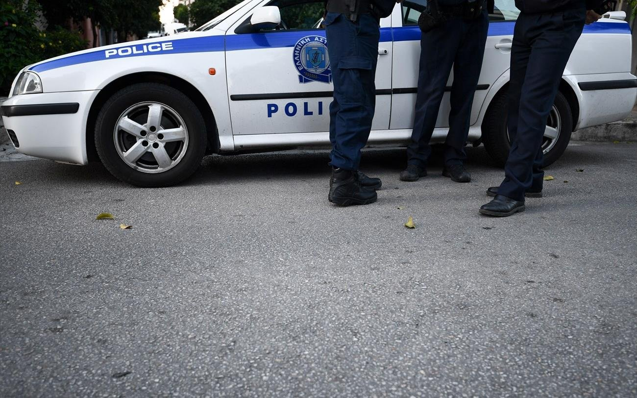 Απίστευτο επεισόδιο με τσεκούρι μέσα στην πόλη των Χανίων