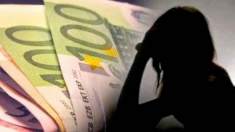 Κύκλωμα μαστροπείας: «Βγήκε και η αφεντικίνα, τώρα ήμουνα στο σπίτι της» – Νέες πληροφορίες για τον ρόλο της μάνας και της κόρης