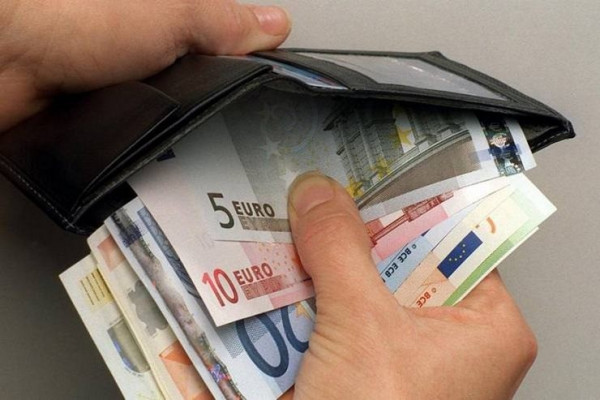Επτά σημεία SOS για αναδρομικά μισθών – συντάξεων