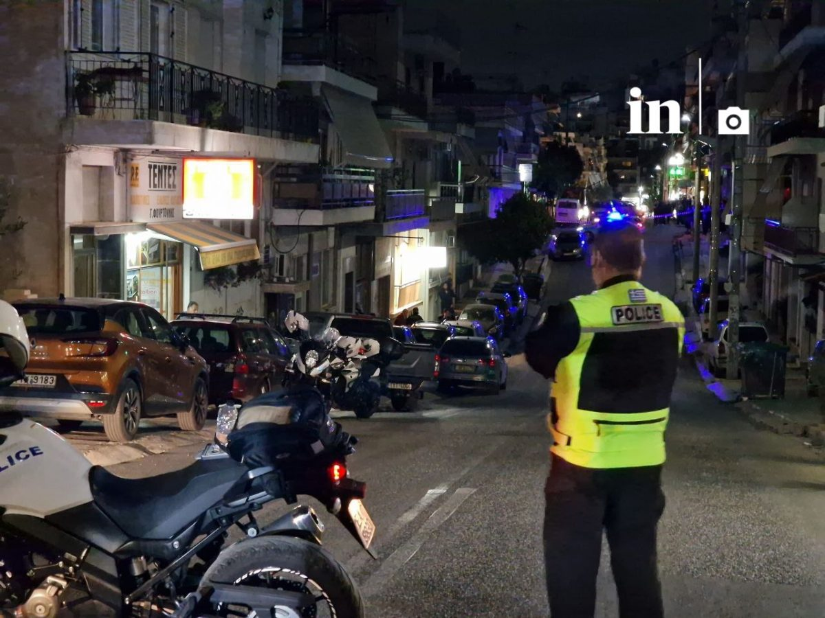 Ηλιούπολη: Έφοδος της αστυνομίας στο σπίτι του ενόπλου – Άφαντος ο δράστης, άφησε την καραμπίνα