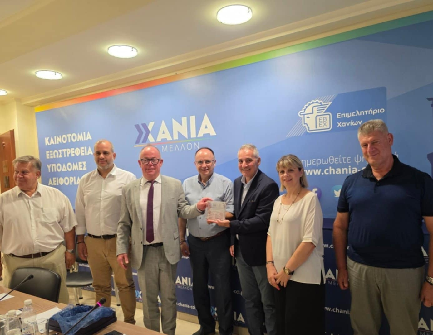 Διερεύνηση αεροπορικής σύνδεσης Χανίων-Βόλου – Σύσκεψη φορέων Κρήτης και Θεσσαλίας