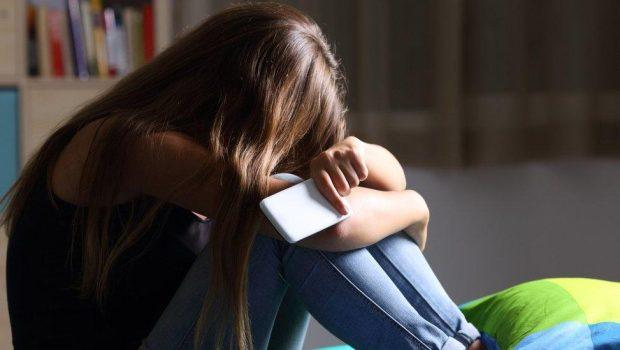 Αμέτρητα τα θύματα εκδικητικής πορνογραφίας στην Ελλάδα – Το revenge porn γίνεται η «μάστιγα» της εποχής