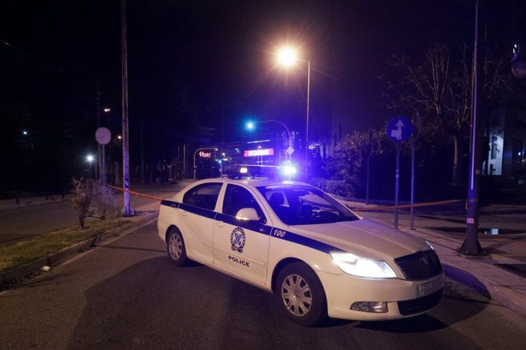 Αστυνομική καταδίωξη στην Εύβοια: Συνελήφθη άνδρας που φέρεται να ανήκει σε κύκλωμα απατεώνων