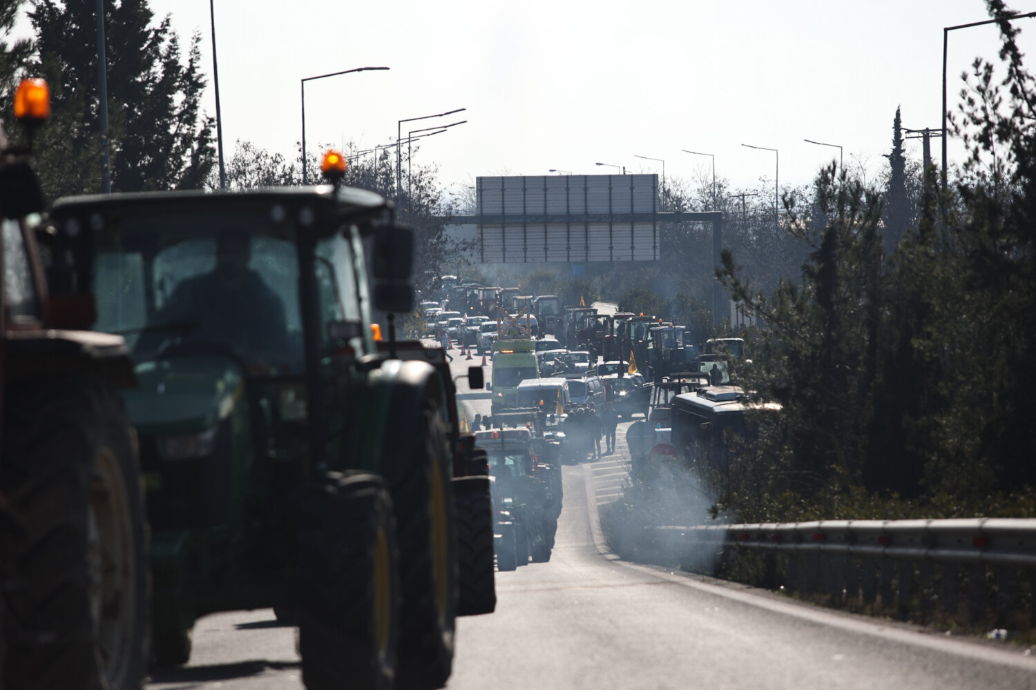 Πανελλαδική Επιτροπή Μπλόκων: Σε ρόλο υπονομευτή των αγροτικών αγώνων οι «πρόθυμοι» αγρότες