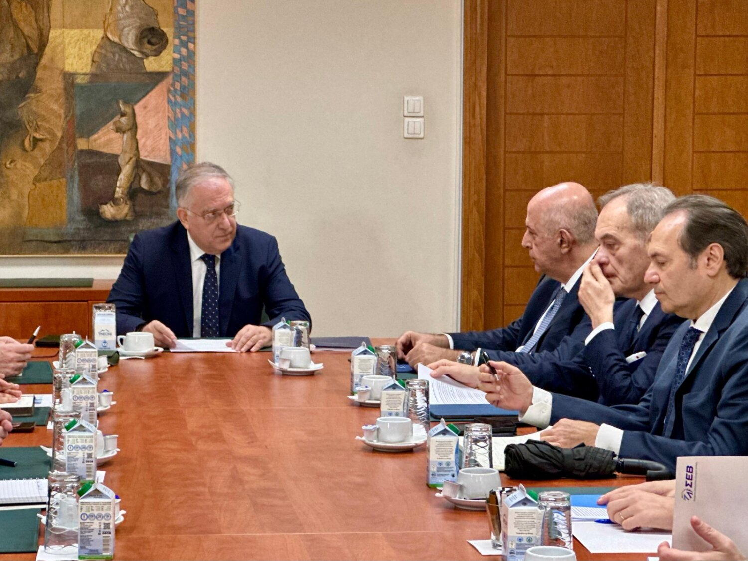 Τ. Θεοδωρικάκος σε ΣΕΒ: «Τον Φεβρουάριο ψηφίζεται το νομοσχέδιο για την απλοποίηση των διαδικασιών στον τομέα της Βιομηχανίας»