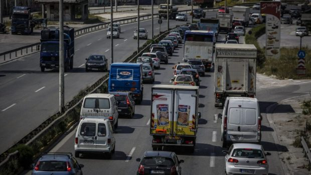 Εθνική Αθηνών – Κορίνθου: Διακοπή κυκλοφορίας λόγω πτώσης δέντρων