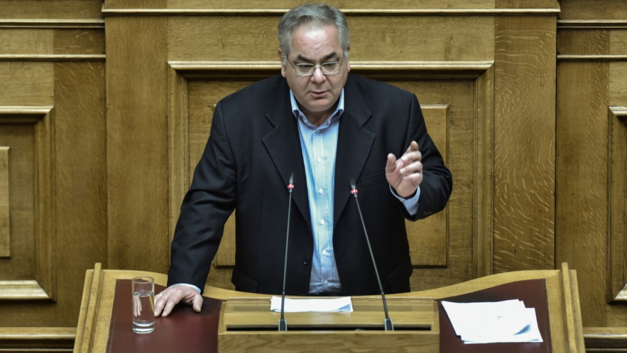 Ερώτηση ΚΚΕ: Να ληφθούν μέτρα για ν’ αντιμετωπιστούν τα οξυμένα προβλήματα των βιοπαλαιστών μελισσοκόμων